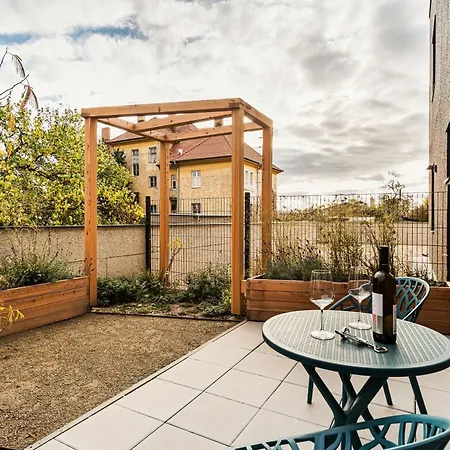דירה Garden